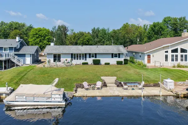 68441 N Channel, Edwardsburg, MI 49112