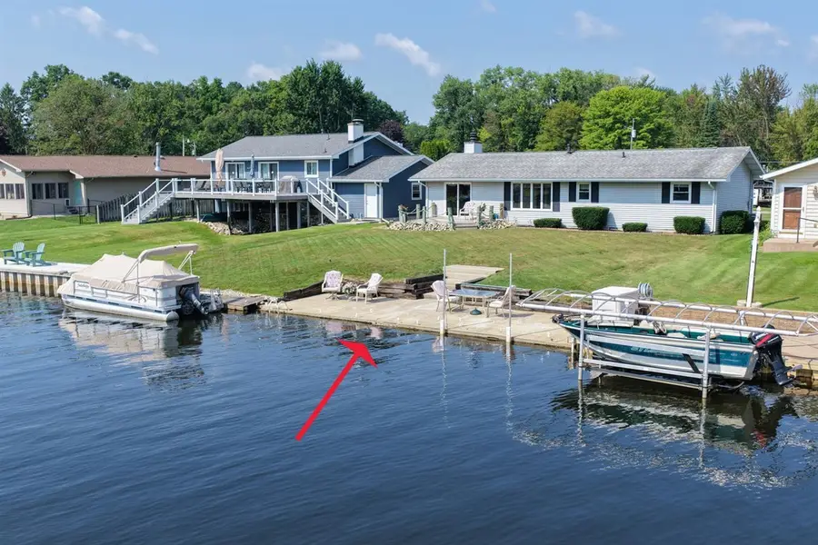 68441 N Channel, Edwardsburg, MI 49112 - #2