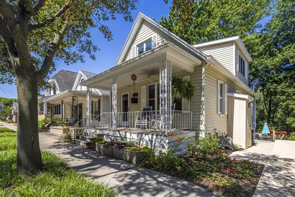 1022 Lake, Saint Joseph, MI 49085
