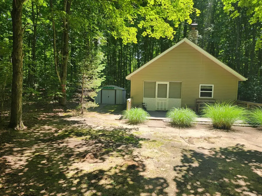 2587 W Armstrong Lake, Empire, MI 49630 - #3