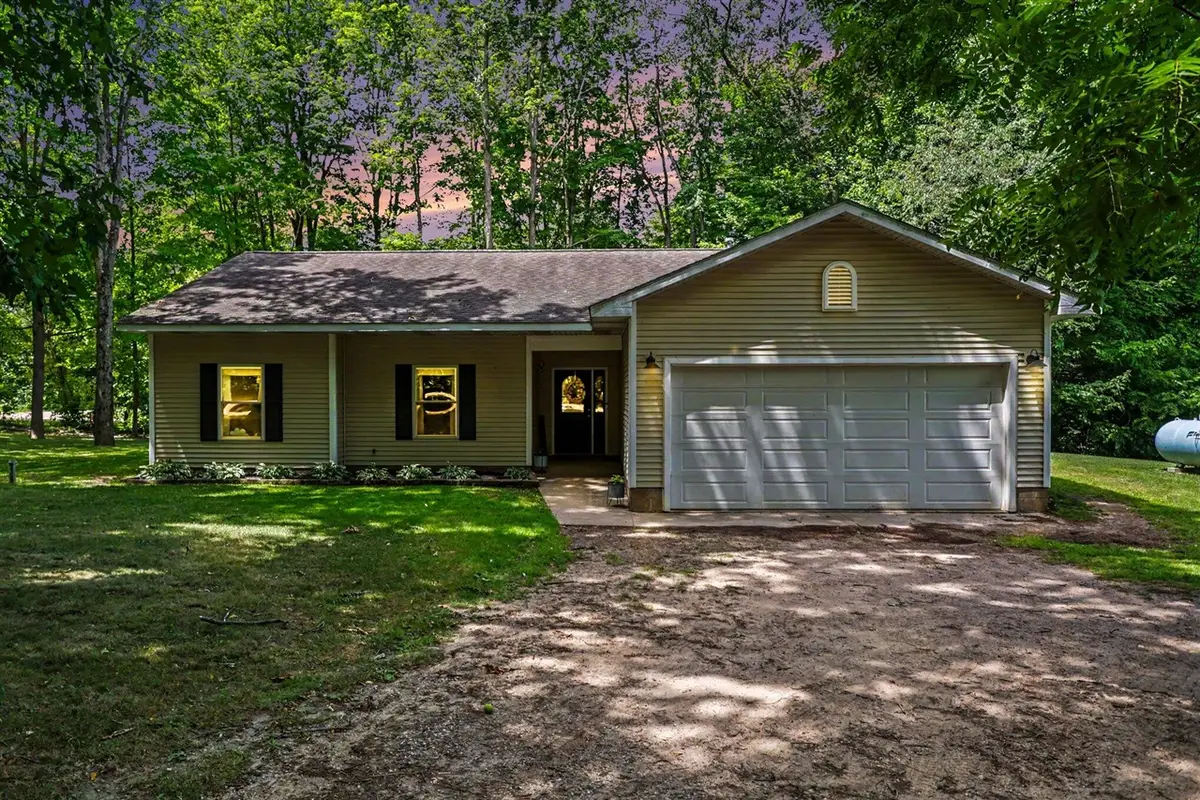 11482 Schultz, Delton, MI 49046 - #1