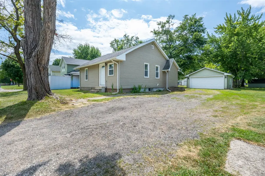 216 Congress, Watervliet, MI 49098 - #2