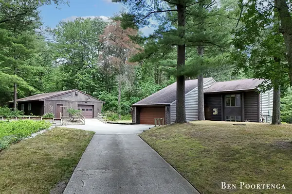 8707 White Fawn, Rockford, MI 49341