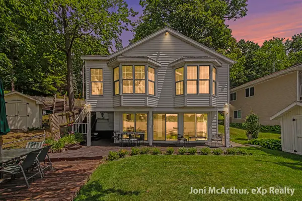 11613 Orchard Park, Sparta, MI 49345