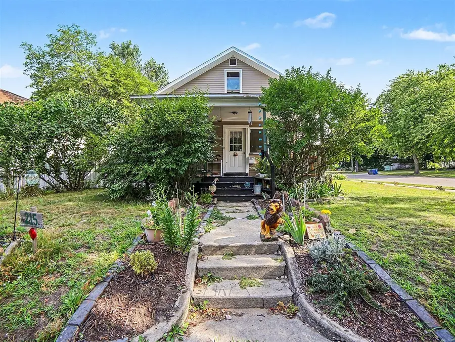215 E Melendy, Ludington, MI 49431 - #2
