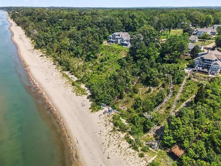 7218 Wells, South Haven, MI 49090 - #2