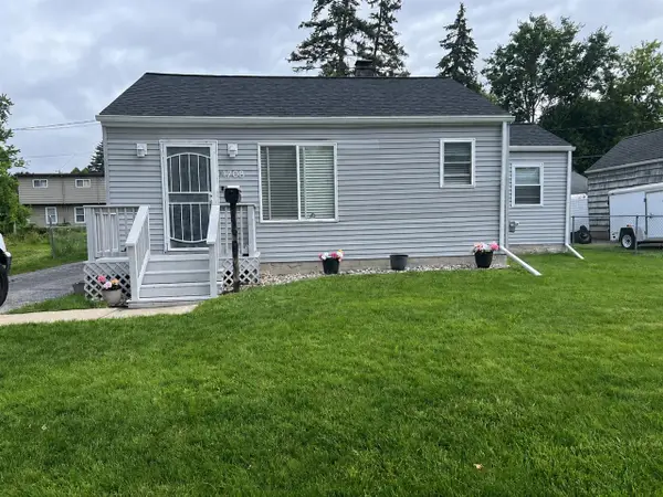 1708 Division, Saginaw, MI 48602