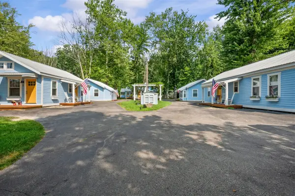 5358 Paw Paw Lake, Coloma, MI 49038