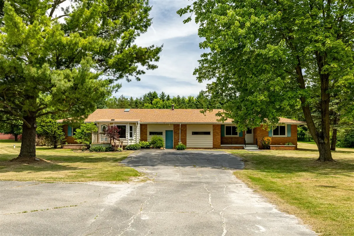 6272 Earhart, Ann Arbor, MI 48105 - #1