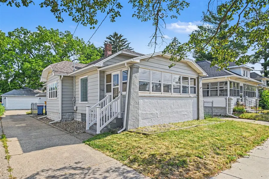 735 Eleanor, Grand Rapids, MI 49505 - #3