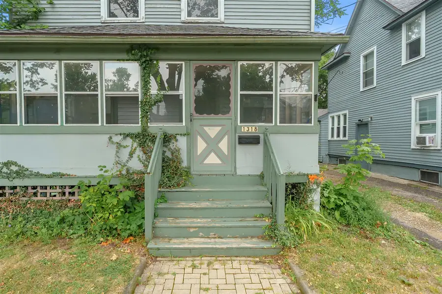 1318 Oak, Kalamazoo, MI 49008 - #3