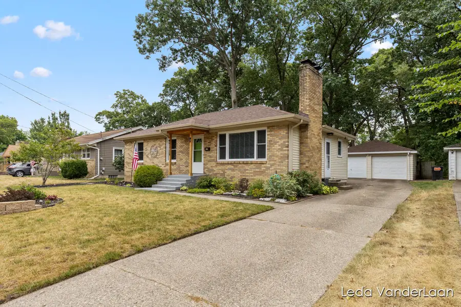 1728 Royal Oak, Wyoming, MI 49519 - #2