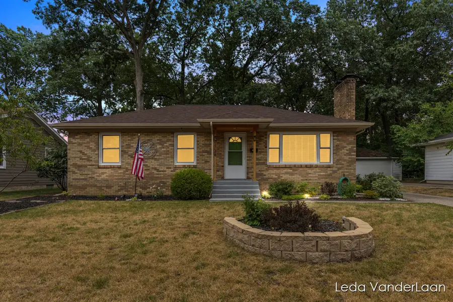 1728 Royal Oak, Wyoming, MI 49519 - #3