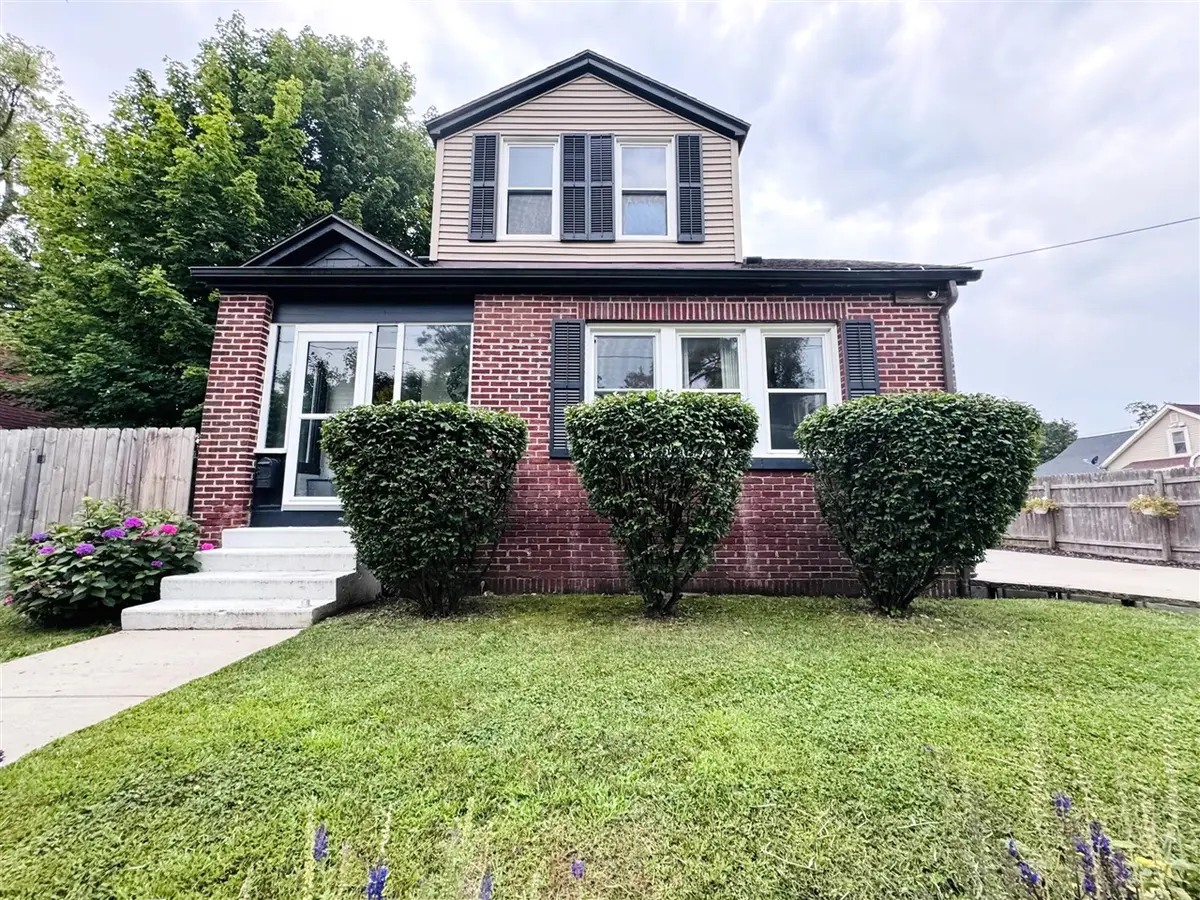 210 Emmons, Niles, MI 49120 - #1