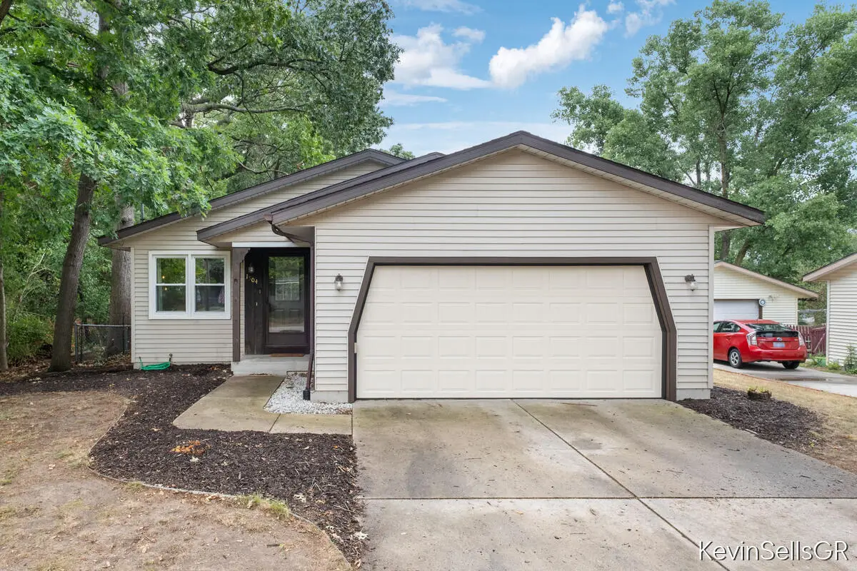 1504 40th, Wyoming, MI 49509 - #1