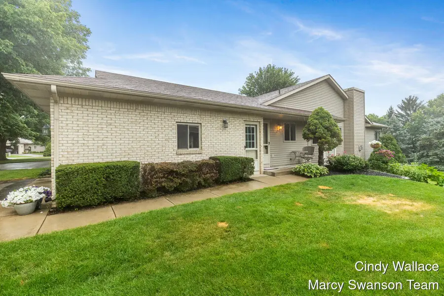 910 Amber View, Byron Center, MI 49315 - #3