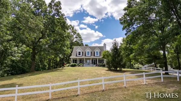 176 109th, Plainwell, MI 49080