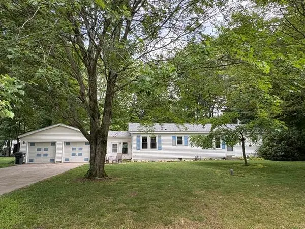 67702 S Ridgewood, South Haven, MI 49090