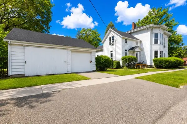 214 N Gremps, Paw Paw, MI 49079
