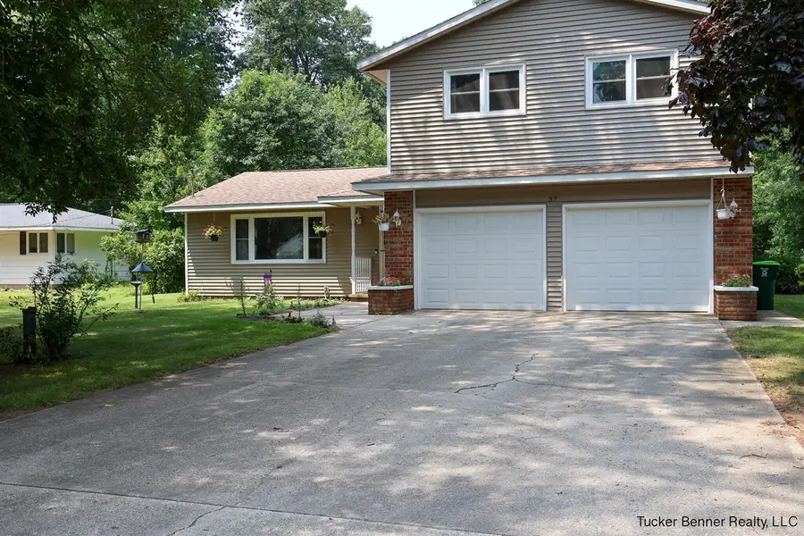 37 S Bear Lake, Muskegon, MI 49445 - #2