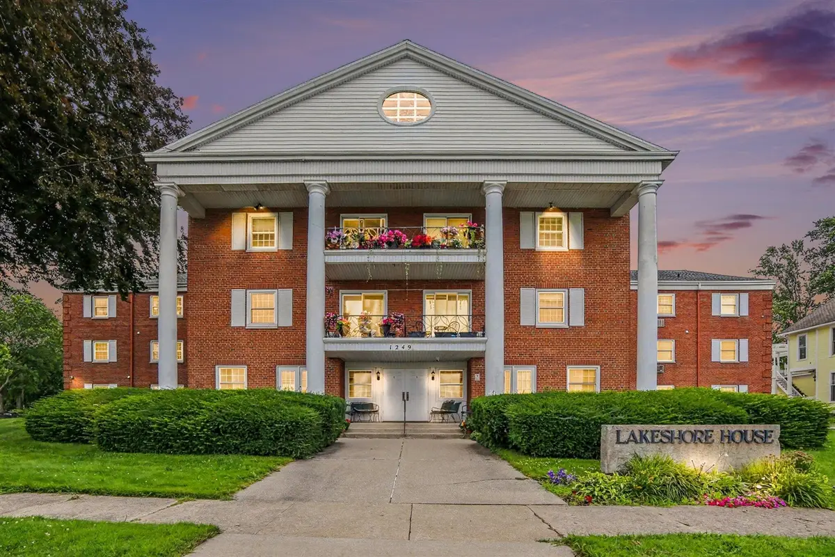 1249 Lakeshore #315, Muskegon, MI 49441 - #1