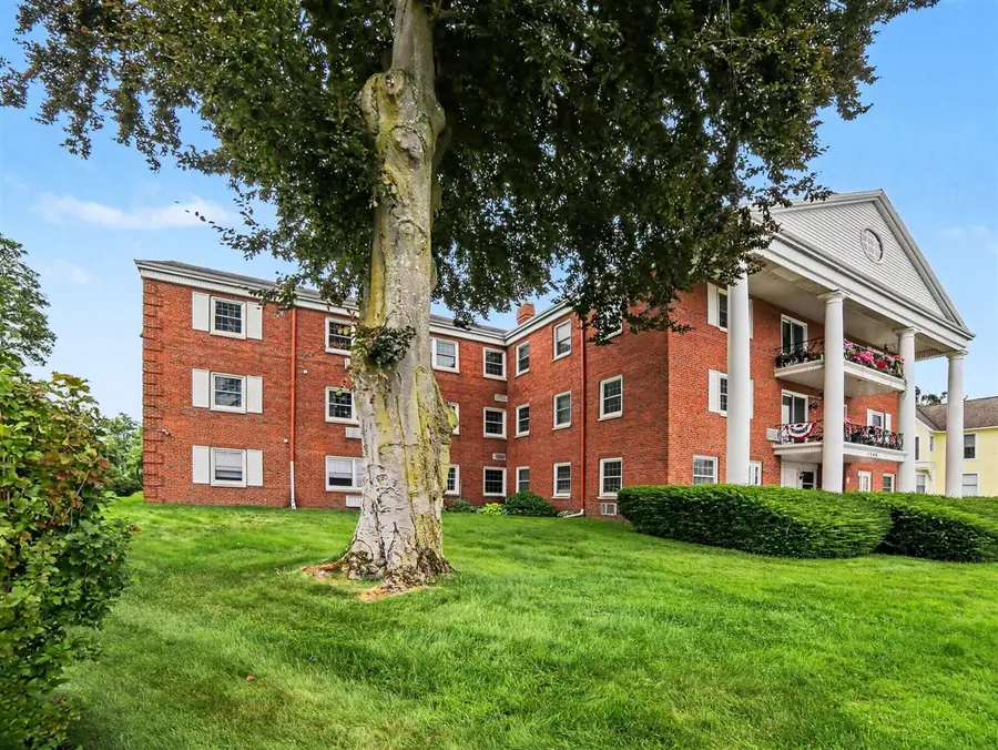 1249 Lakeshore #315, Muskegon, MI 49441 - #3