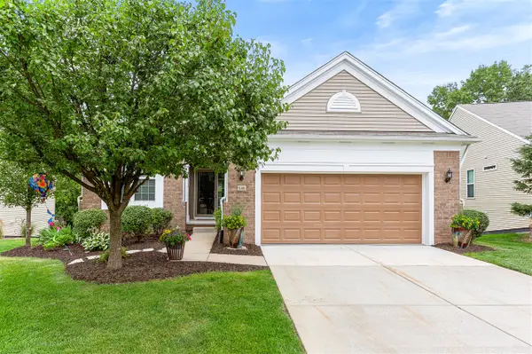 546 Glacier, Howell, MI 48843