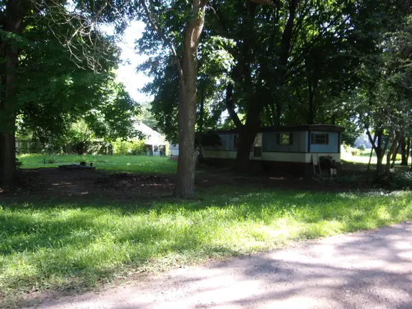 32216 Eleanor, Colon, MI 49040