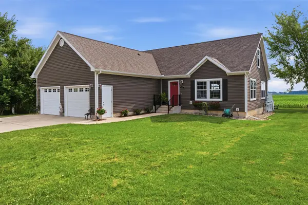 403 Tulip, Three Oaks, MI 49128