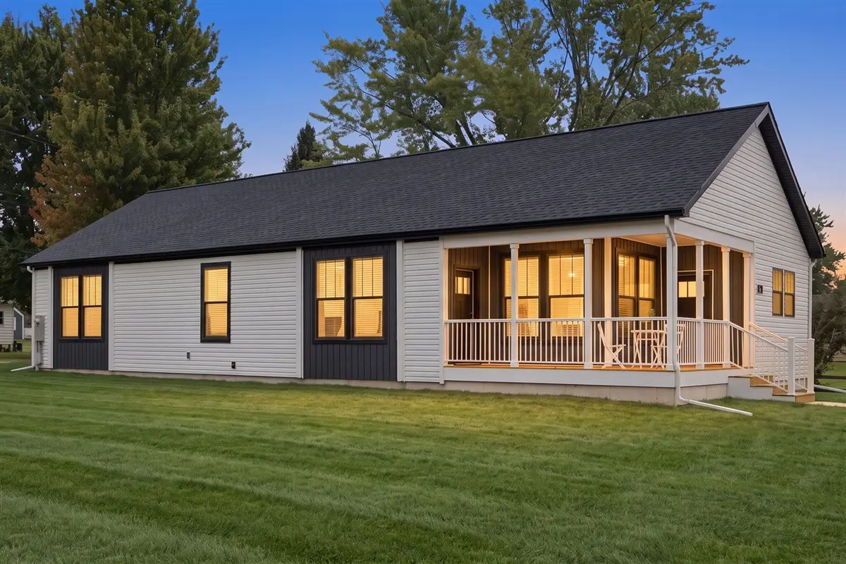 407 Sherwood, Three Oaks, MI 49128 - #1