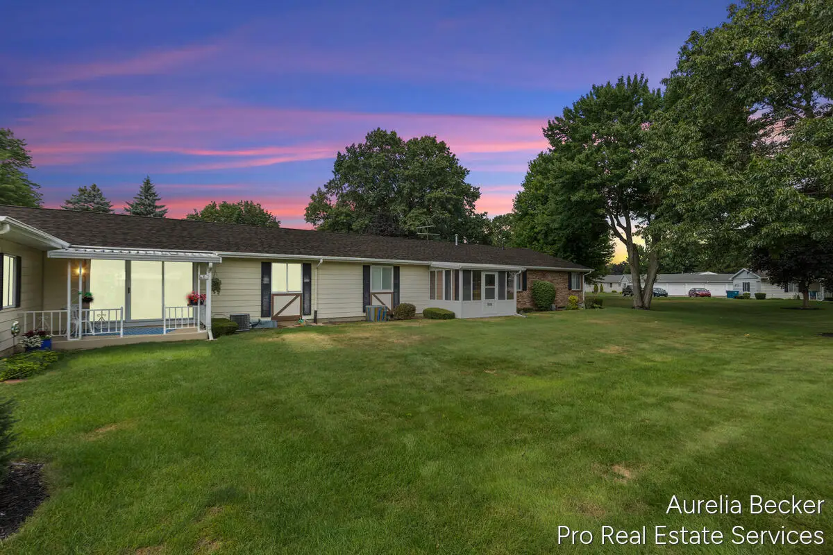 5812 Leisure South, Grand Rapids, MI 49548 - #1
