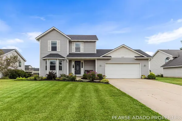 8325 Bennigan, Zeeland, MI 49464