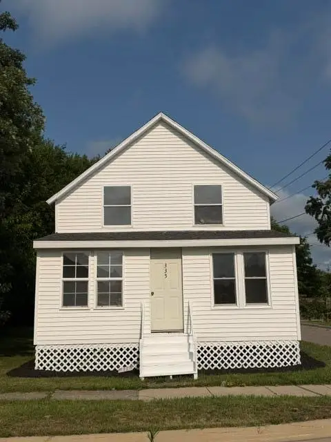 335 S Pleasant, Watervliet, MI 49098 - #2