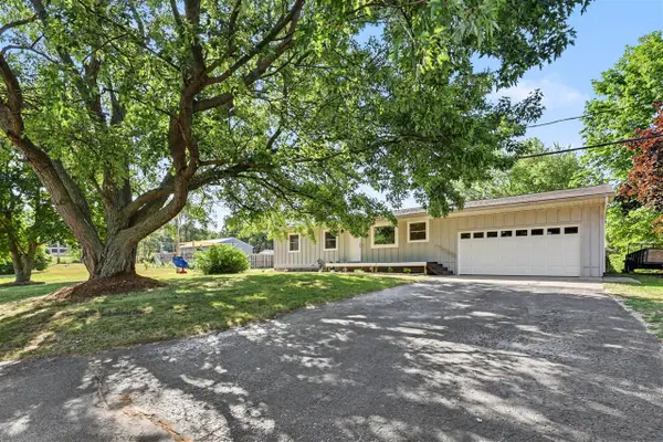 14370 14 Mile, Greenville, MI 48838