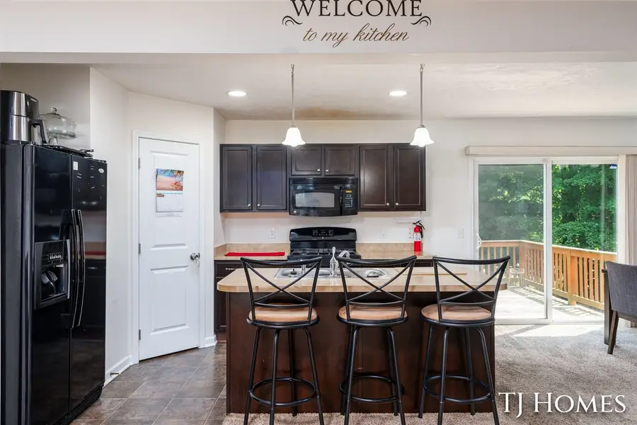 815 Ashlee, Norton Shores, MI 49441 - #3