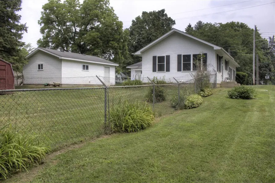 301 N New, Stanton, MI 48888 - #2