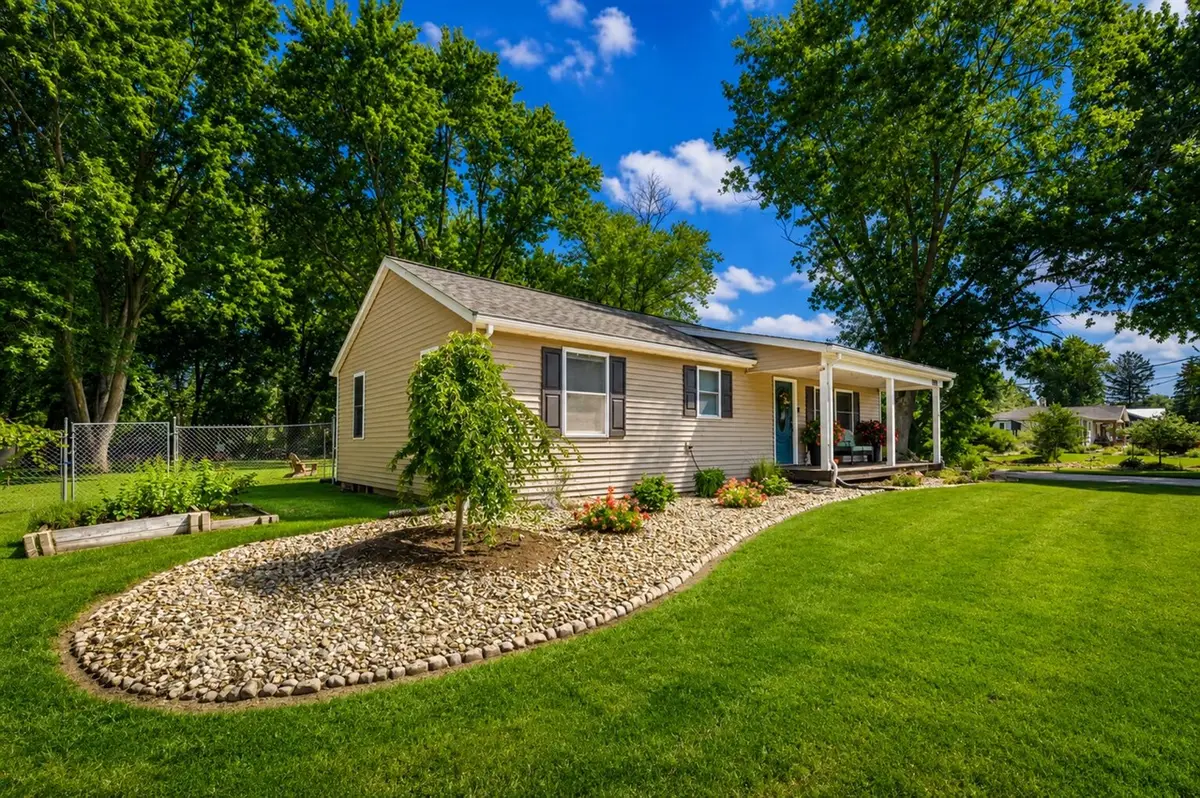985 Greenfield, Saint Joseph, MI 49085 - #1