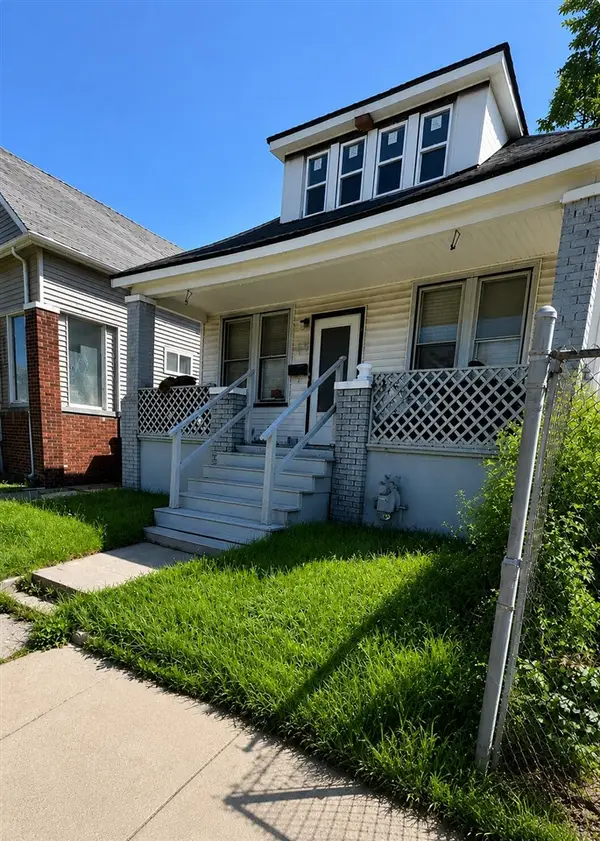 13946 Arlington, Hamtramck, MI 48212