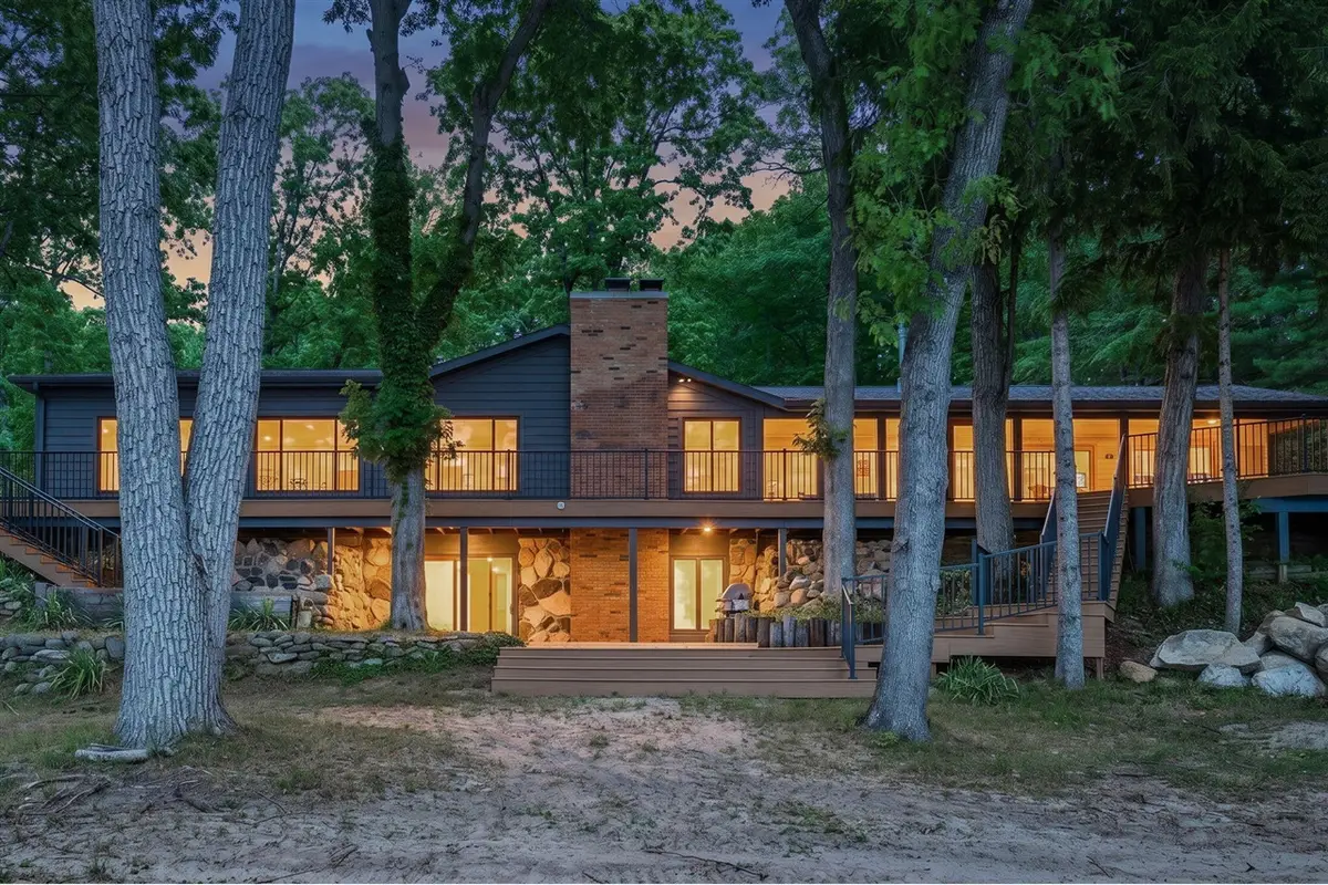27661 Pine Lake, Edwardsburg, MI 49112 - #1