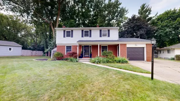 2046 Acton, Grand Rapids, MI 49504