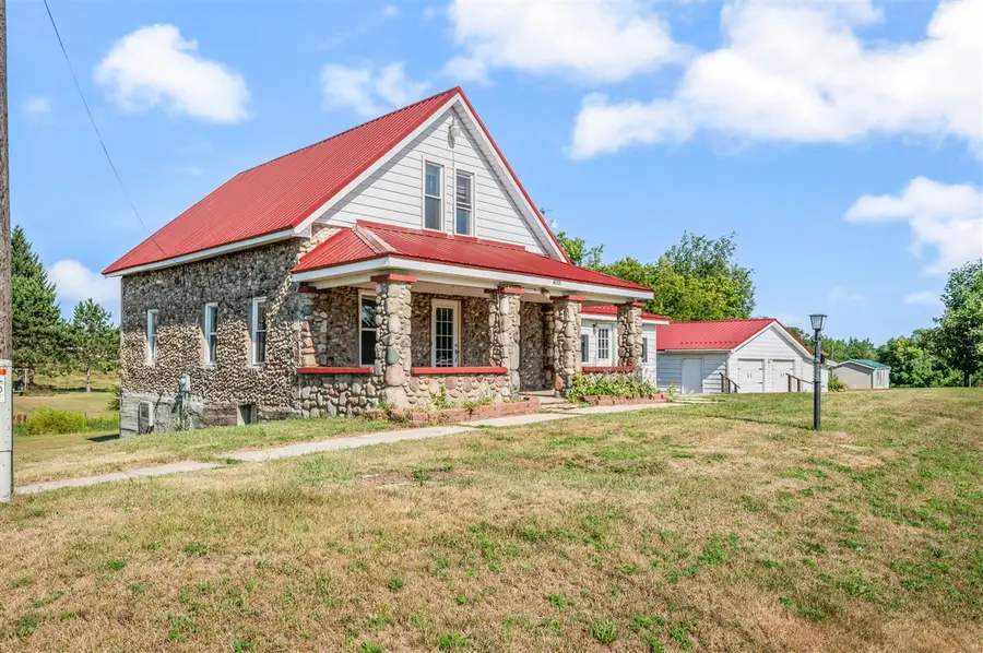 8757 N Clare, Harrison, MI 48625 - #2