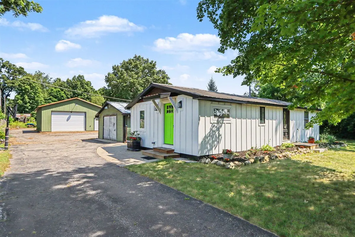 25490 Front, Mattawan, MI 49071 - #1