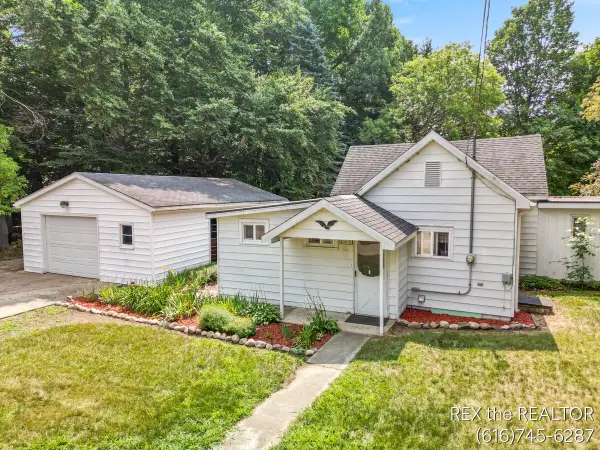 167 W Brooks, Newaygo, MI 49337