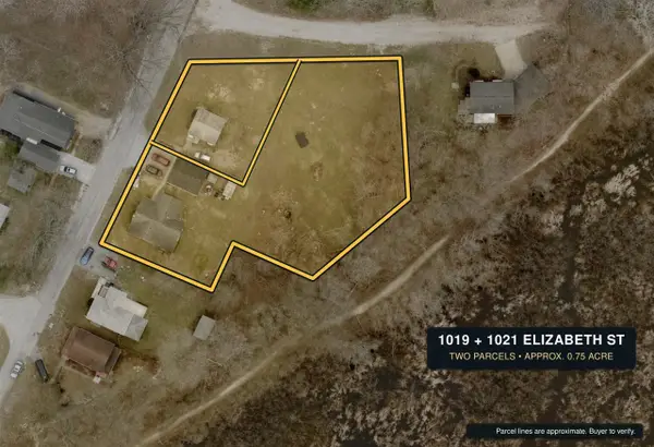 1019-1021 Elizabeth, Saugatuck, MI 49453