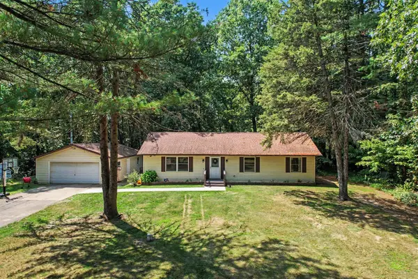 21321 Clear Lake, Battle Creek, MI 49014