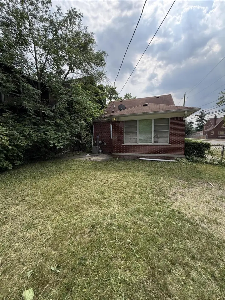 5810 Kensington, Detroit, MI 48224 - #2