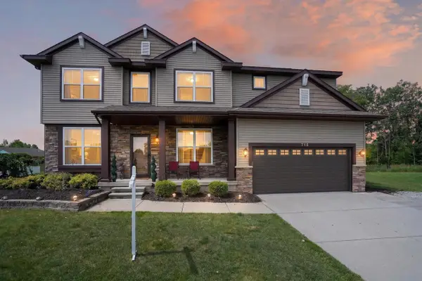715 Buteo, East Lansing, MI 48823