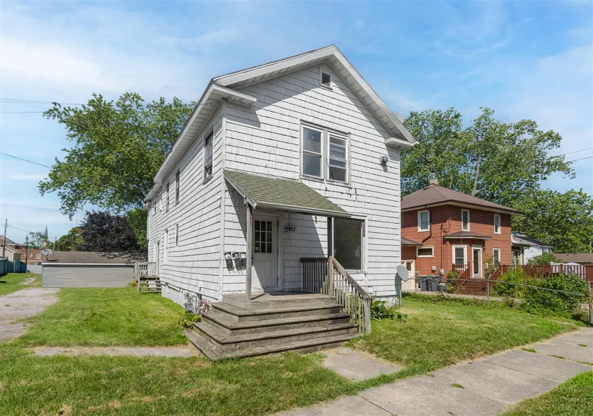 915 Market, Saint Joseph, MI 49085 - #1