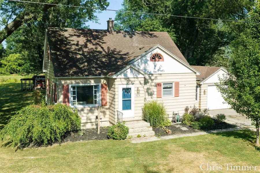 605 64th, Zeeland, MI 49464 - #3