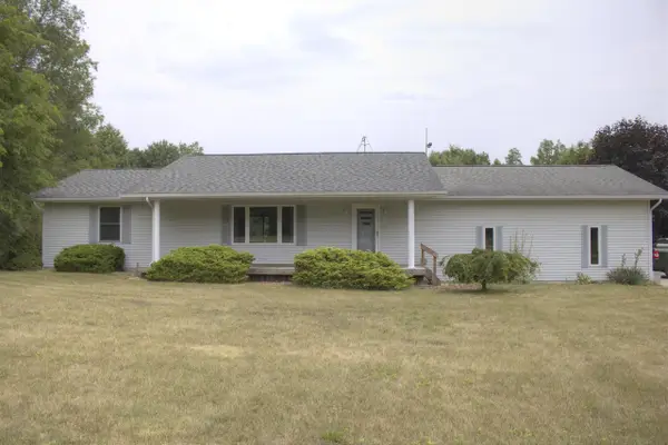 8015 E Sanders, Vestaburg, MI 48891